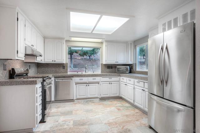 23003 Arjo Lane, Ramona, California 92065, 3 Bedrooms Bedrooms, ,2 BathroomsBathrooms,Single Family Residence,For Sale,Arjo Lane,250040733SD