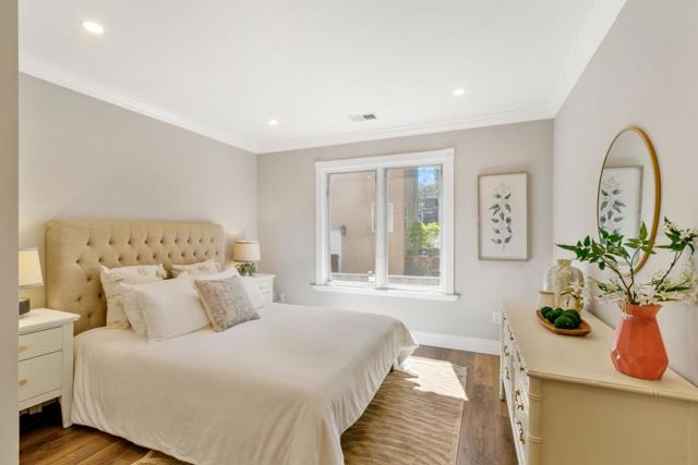 1499 Oak Grove Avenue, Burlingame CA: https://media.crmls.org/mediaz/25f128c0-c2a2-4180-93c5-9d9c0f76d5b3.jpg