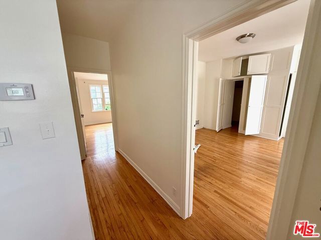 236 South Spalding Drive, 1/2 photo 29