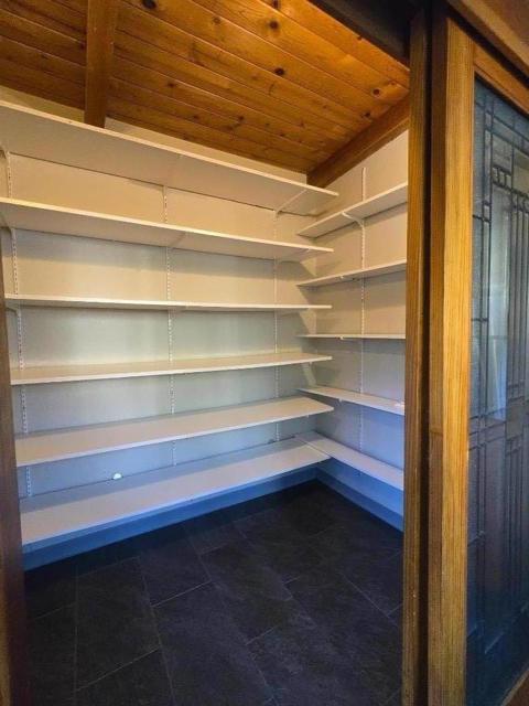 131 Hazel Avenue, Millbrae CA: https://media.crmls.org/mediaz/25f32b3c-f6b7-41e3-9d5f-0682580983a5.jpg