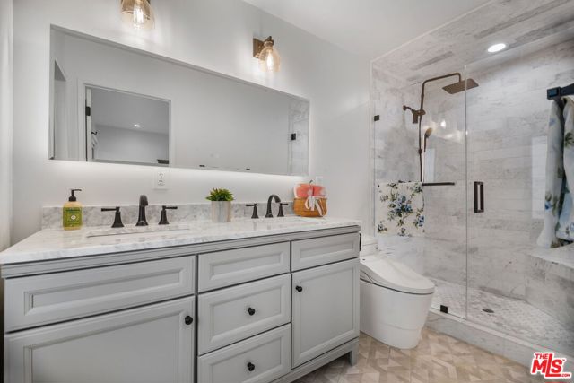 6923 Willowtree Drive, Rancho Palos Verdes, California 90275, 5 Bedrooms Bedrooms, ,3 BathroomsBathrooms,Residential,For Sale,Willowtree,25539161