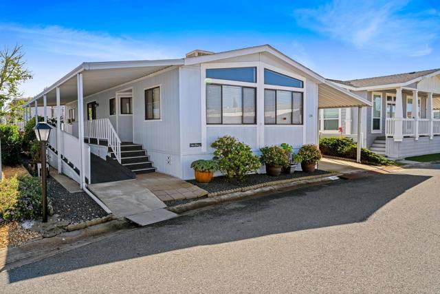 Detail Gallery Image 3 of 33 For 10770 Black Mountain Rd Spc 134,  San Diego,  CA 92126 - 2 Beds | 2 Baths