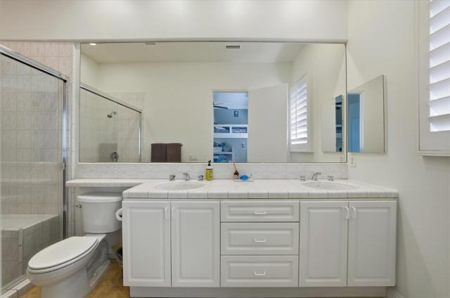 55340 Southern, La Quinta CA: https://media.crmls.org/mediaz/25f4026a-4323-4f6c-979e-9b3576219394.jpg