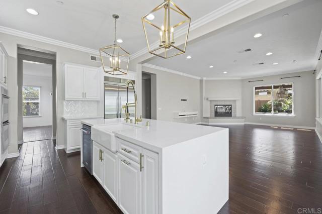 Detail Gallery Image 10 of 75 For 1717 Playa Vista, San Marcos,  CA 92078 - 4 Beds | 4 Baths