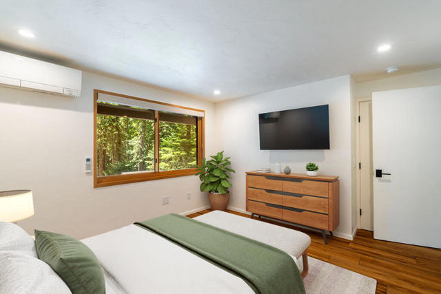 24718 Fern Valley Road, Idyllwild CA: https://media.crmls.org/mediaz/25f557d2-db42-48fd-9cf6-385e68a541f6.jpg