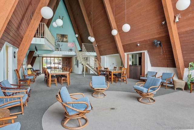 4444 W Point Loma Blvd, San Diego CA: https://media.crmls.org/mediaz/25f5f951-72b5-4074-af2b-fb7ab573fd17.jpg