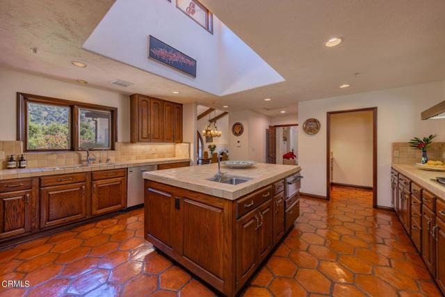 10829 10883 Oak Knoll Road, Ojai, California 93023, 4 Bedrooms Bedrooms, ,3 BathroomsBathrooms,Residential,For Sale,10829 10883 Oak Knoll Road,CRV1-25572