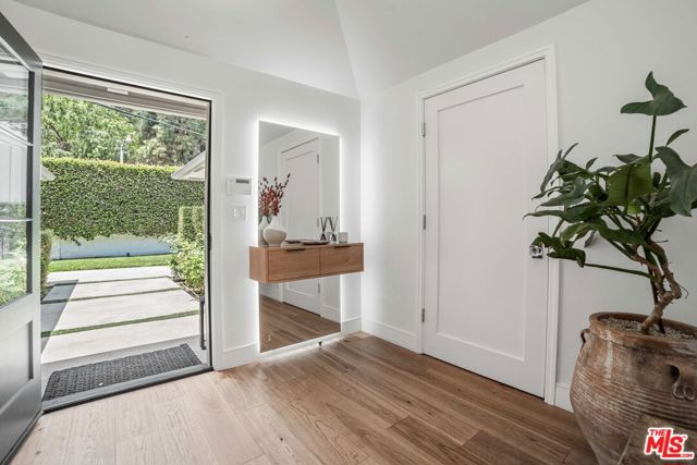 Drew Fenton | 2701 Roscomare Road Los Angeles CA | MLS: 7459872 Drew Fenton | 2701 Roscomare Road Los Angeles CA | MLS: 7459872