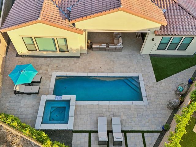 80440 Old Ranch S Trail, La Quinta CA: https://media.crmls.org/mediaz/25f7af9b-02cf-4588-b1f5-498e189f8d4e.jpg