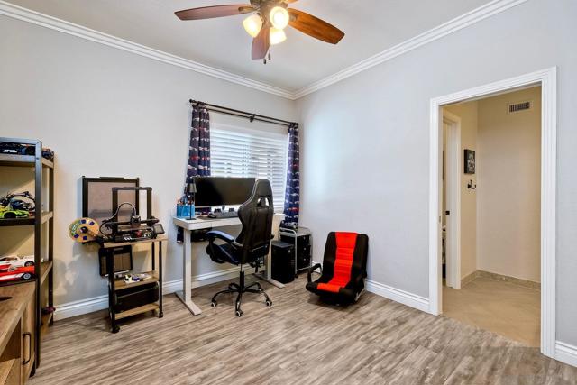 16879 Saint Andrews Drive, Poway CA: https://media.crmls.org/mediaz/25f88d68-6d74-4b6f-8243-2ce6daee5f58.jpg
