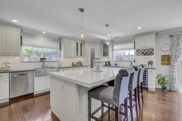 726 S Henry Avenue, San Jose CA: https://media.crmls.org/mediaz/25f8bbd7-e8e1-43b7-89a9-1dad6a02ceee.jpg