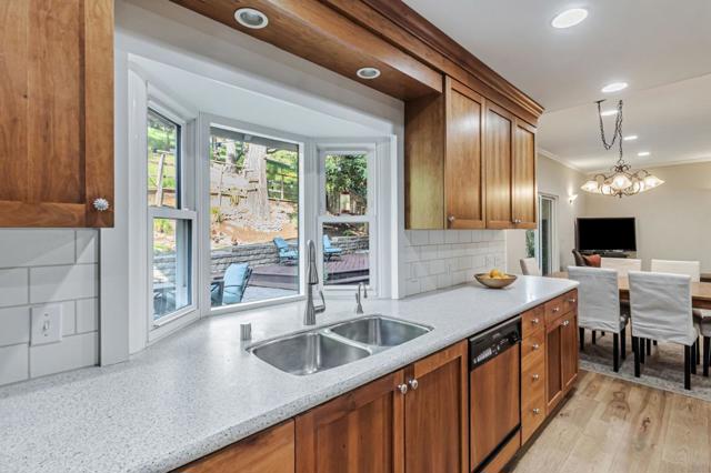 2940 San Juan Boulevard, Belmont CA: https://media.crmls.org/mediaz/25f926e5-4dd6-4306-a69b-94a7b75b37e6.jpg