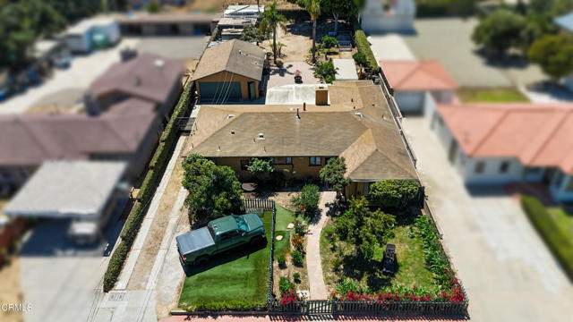 376 Orange Drive, Oxnard CA: https://media.crmls.org/mediaz/25f9fc21-4585-4f53-8165-4f728b996fa0.jpg