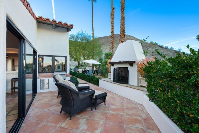 Image 37 of 75 For 40320 Via Entrada