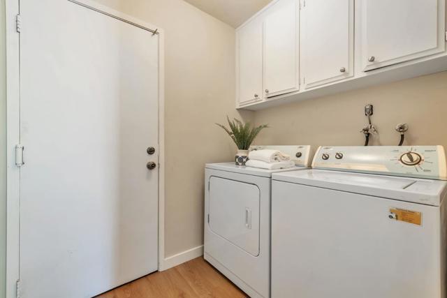 411 Royale Park Drive, San Jose CA: https://media.crmls.org/mediaz/25fb95f8-a781-40e3-a8f7-f21d4c64a354.jpg