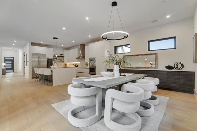 546 9th Avenue, Menlo Park CA: https://media.crmls.org/mediaz/25fbbecd-aed4-49b9-a522-82e098751332.jpg
