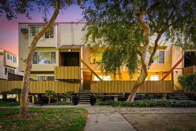 490 Auburn Way, San Jose CA: https://media.crmls.org/mediaz/25fc0f5a-1ee7-41ef-8dfa-125fd59c0a35.jpg