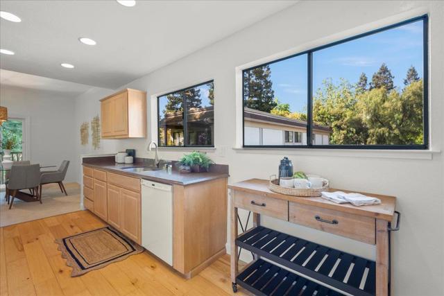 50 Horgan Avenue, Redwood City CA: https://media.crmls.org/mediaz/25fc57a2-5d1a-4a65-8e2a-5686d90385f0.jpg