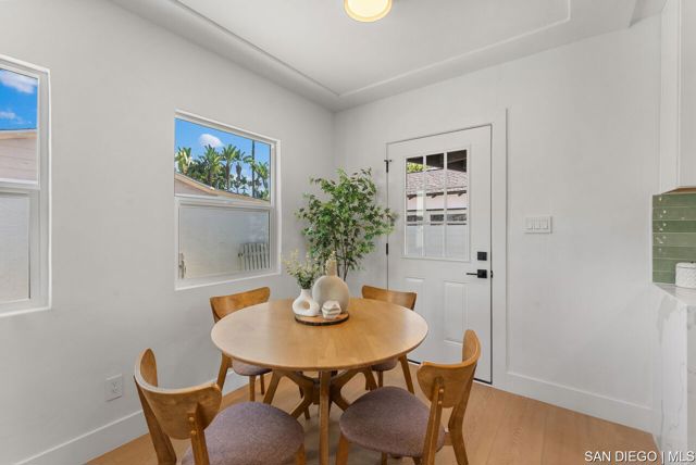 4642 Aragon DR, San Diego CA: https://media.crmls.org/mediaz/25fdb666-6bb6-4692-90ee-711e2fc6e6e8.jpg
