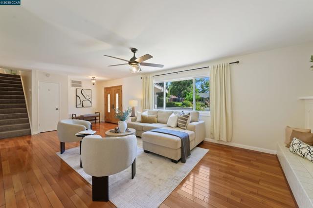 2172 La Salle Dr, Walnut Creek CA: https://media.crmls.org/mediaz/25fe0388-429d-4dda-a5a8-b89dbad58434.jpg