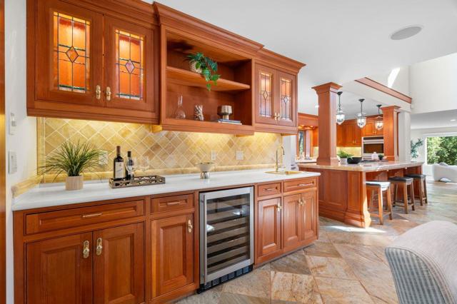 23447 Skyview Terrace, Los Gatos CA: https://media.crmls.org/mediaz/25fe3036-1871-49af-bbb7-e537d3180919.jpg