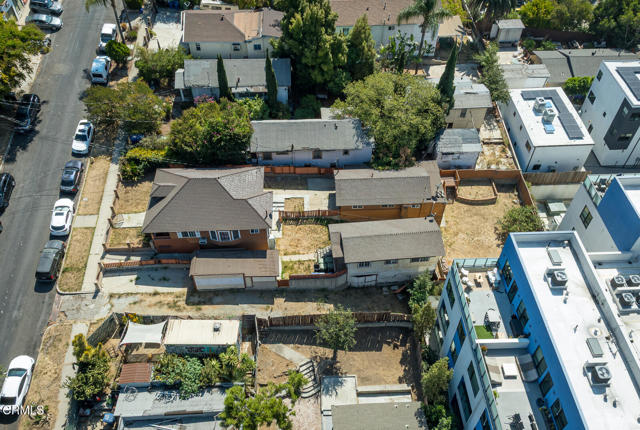 2132 branden Street, Los Angeles CA: https://media.crmls.org/mediaz/25fe35c9-50d7-4e56-be7c-11b6e2bb5870.jpg