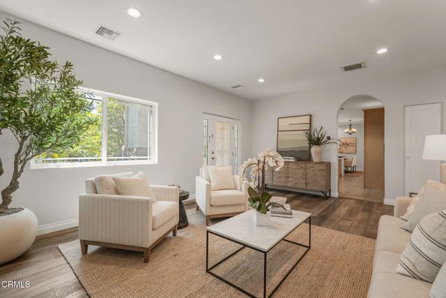 Detail Gallery Image 4 of 32 For 1842 Sinaloa Ave, Pasadena,  CA 91104 - 5 Beds | 3/1 Baths