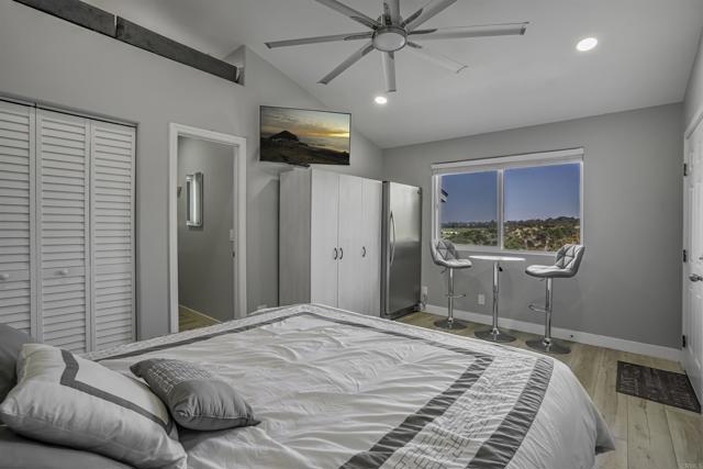 Detail Gallery Image 10 of 27 For 921 Hillcrest Pl, Oceanside,  CA 92058 - 3 Beds | 2 Baths