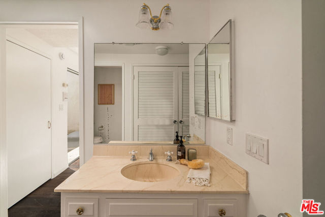 11752 Bellagio Road, Los Angeles CA: https://media.crmls.org/mediaz/25ff29d9-54f7-4776-bca3-b2a03c3acae6.jpg