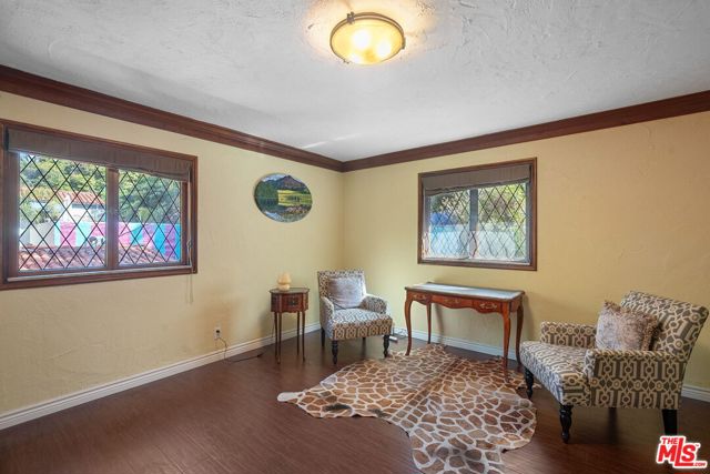 1610 N Beverly Drive, Beverly Hills CA: https://media.crmls.org/mediaz/25ff7cd6-3d3a-44cc-9a73-dd4ced536291.jpg