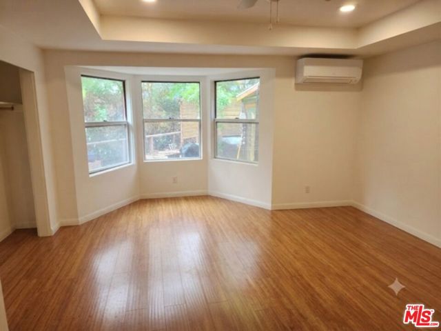 2427 Liberty Lane photo 8