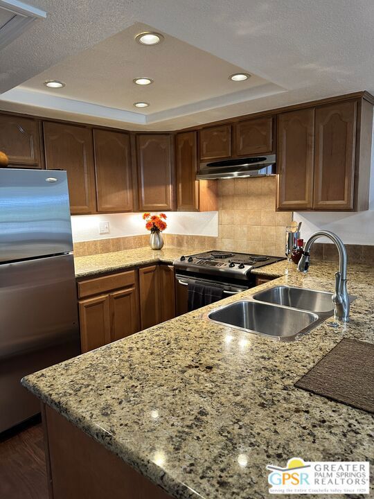 Image 3 of 30 For 64291 Spyglass Avenue 10