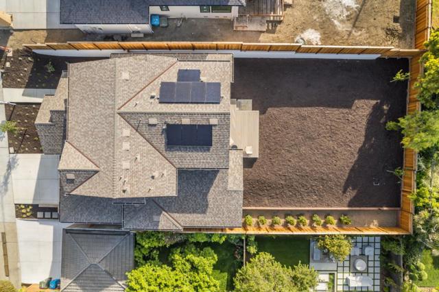 310 W 39th Avenue, San Mateo CA: https://media.crmls.org/mediaz/26019d56-0a5e-4fb6-8c66-cb4c81cdfe99.jpg