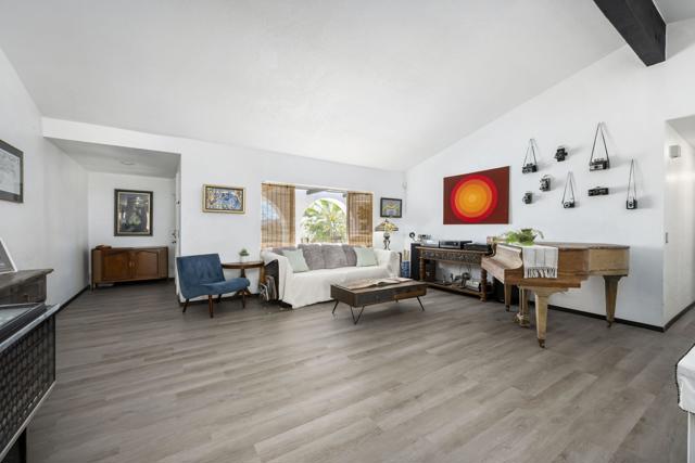 7616 Fairway Drive, Yucca Valley CA: https://media.crmls.org/mediaz/2602ac2c-1940-47f8-b921-5e15fbaa5236.jpg