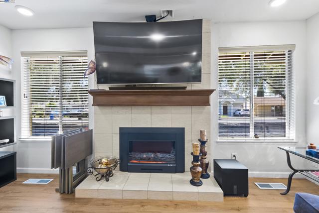 43150 Starr street, Fremont CA: https://media.crmls.org/mediaz/2602f165-2d2a-4244-a3c7-e27f13782d5e.jpg
