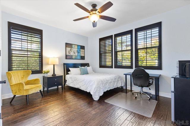 6839 Helenite Pl, Carlsbad CA: https://media.crmls.org/mediaz/26038130-ab62-4aea-b087-fe852511fc14.jpg