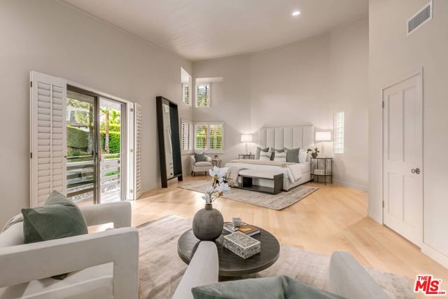 17765 Camino De Yatasto, Pacific Palisades CA: https://media.crmls.org/mediaz/26043f36-3b4f-489d-aa8f-a1e0fd2b94bb.jpg