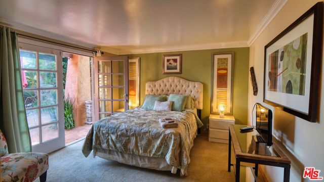 5803 Wooster Avenue, Los Angeles CA: https://media.crmls.org/mediaz/26046aed-e9ea-4592-b920-da06fe617ada.jpg
