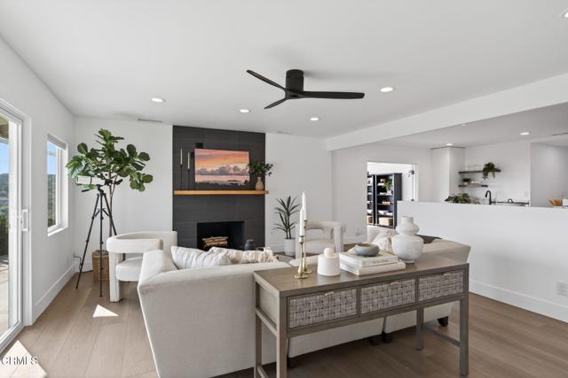 Detail Gallery Image 8 of 61 For 1221 Colina Vt, Ventura,  CA 93003 - 4 Beds | 2/1 Baths