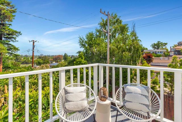 3709 Kenwood Avenue, San Mateo CA: https://media.crmls.org/mediaz/26055238-0861-467f-a4ed-6fee020e6fcc.jpg