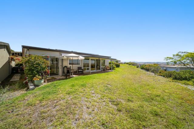 3890 Vista Campana S, Oceanside CA: https://media.crmls.org/mediaz/26058ceb-cf31-4b64-9ff6-d7ef080b54b8.jpg