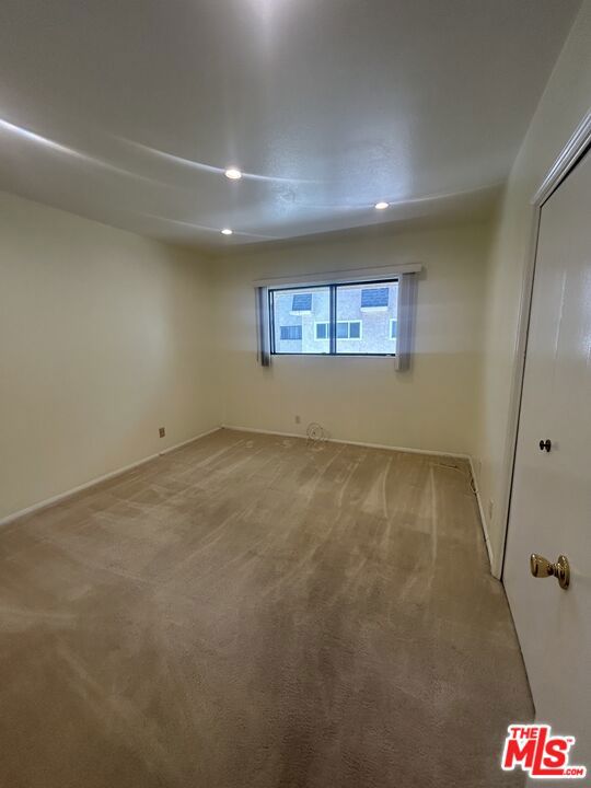 4700 Natick Avenue, Sherman Oaks CA: https://media.crmls.org/mediaz/26059cdd-f22f-4a05-972c-1f3a506a676b.jpg