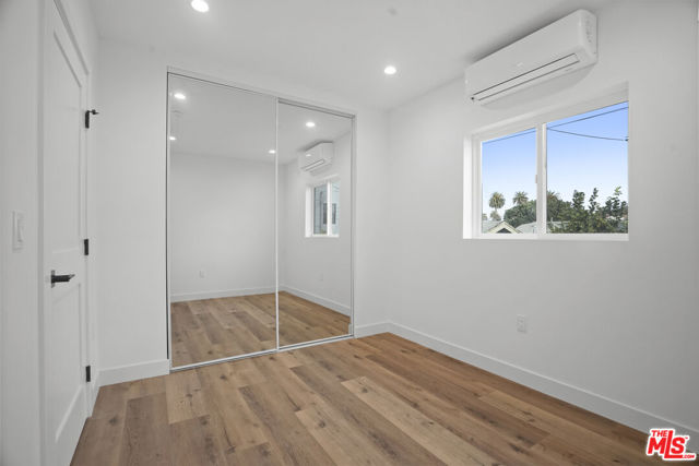 2808 S Cloverdale Avenue, Los Angeles CA: https://media.crmls.org/mediaz/26066fc2-beb1-4c0d-8adf-5aa3e98a0af2.jpg