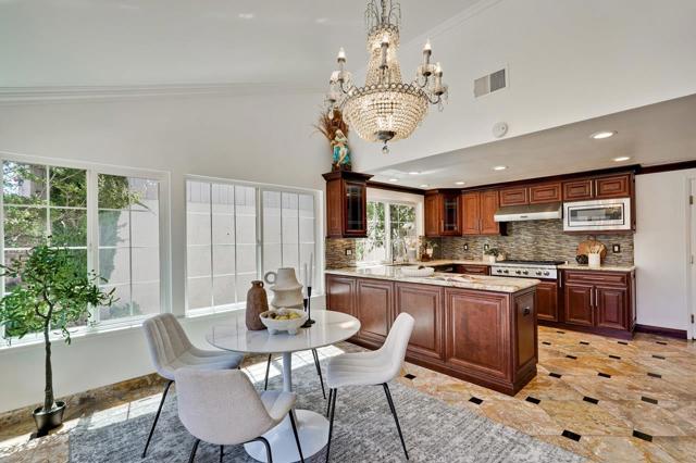 6107 Paso Los Cerritos, San Jose CA: https://media.crmls.org/mediaz/26072697-ba83-404f-a909-acb81c5dc124.jpg