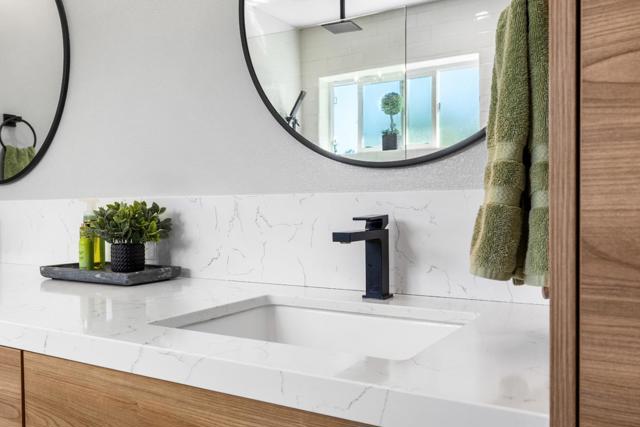 18530 Berta Ridge Place, Salinas CA: https://media.crmls.org/mediaz/2607272e-8270-4569-b08a-7b35bd36ef22.jpg