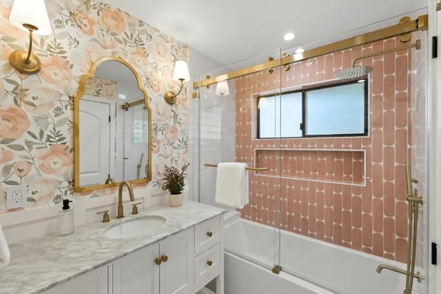 1 Lewis Ranch Road, San Carlos CA: https://media.crmls.org/mediaz/2607420e-9201-427c-bf7b-dcc8b02addc5.jpg