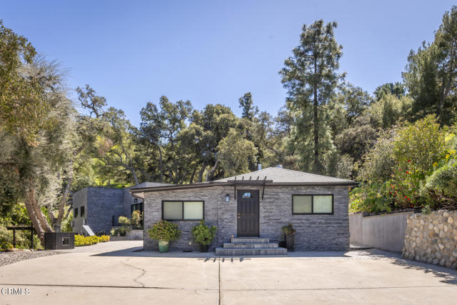 Detail Gallery Image 5 of 74 For 7572 Mcgroarty Ter, Tujunga,  CA 91042 - 6 Beds | 6 Baths