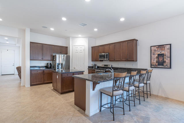 42897 Cusino Court, Indio CA: https://media.crmls.org/mediaz/260786ce-fd5a-4e7b-89bd-b3a0bd47138e.jpg