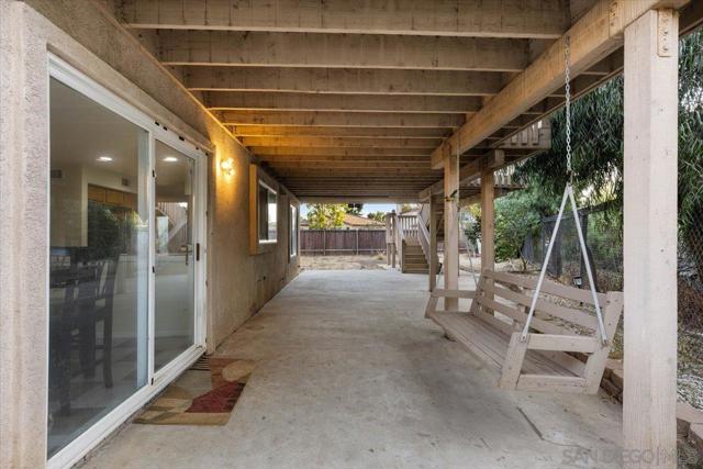 609 Jacks Creek Road, Escondido CA: https://media.crmls.org/mediaz/26079965-73df-4bf4-b896-581218e06876.jpg