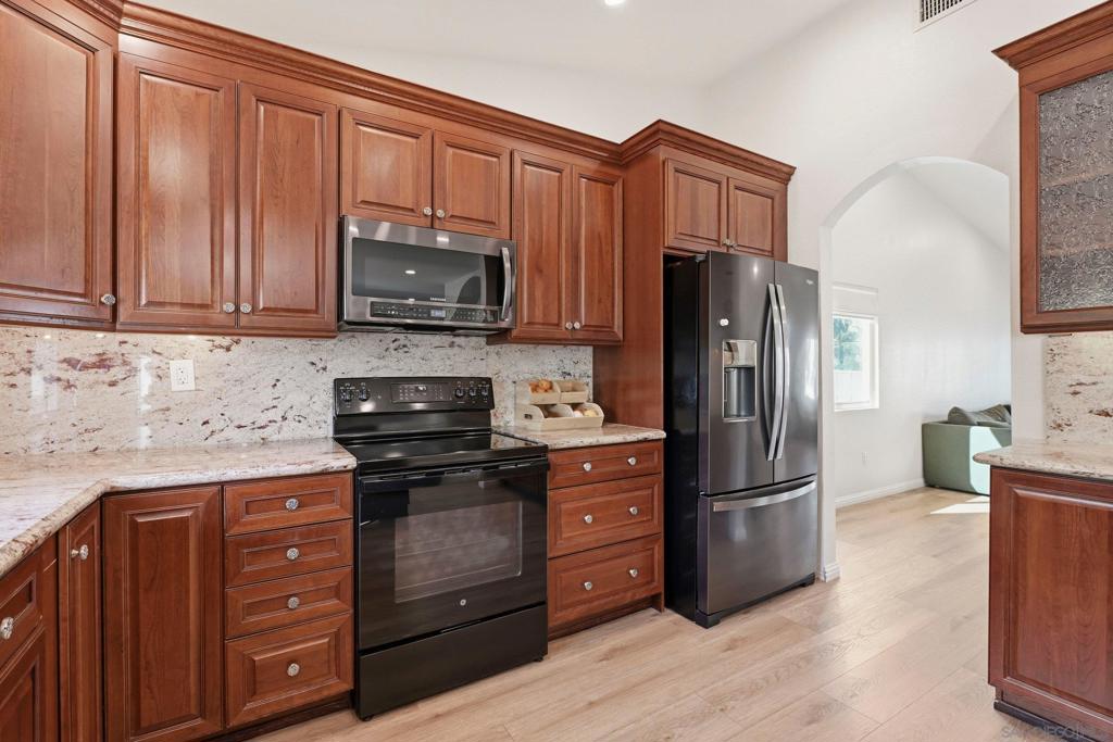 13235 Bavarian - photo 12